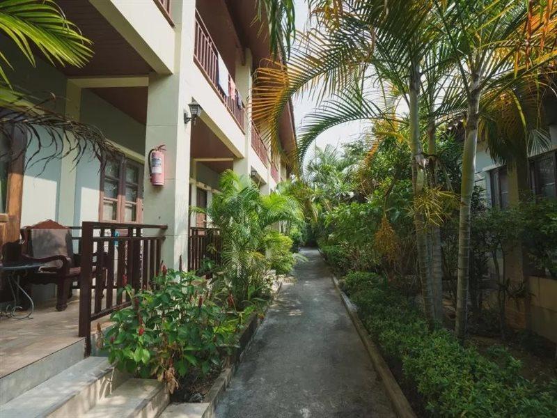 Buathong Place Ламай Бийч Екстериор снимка