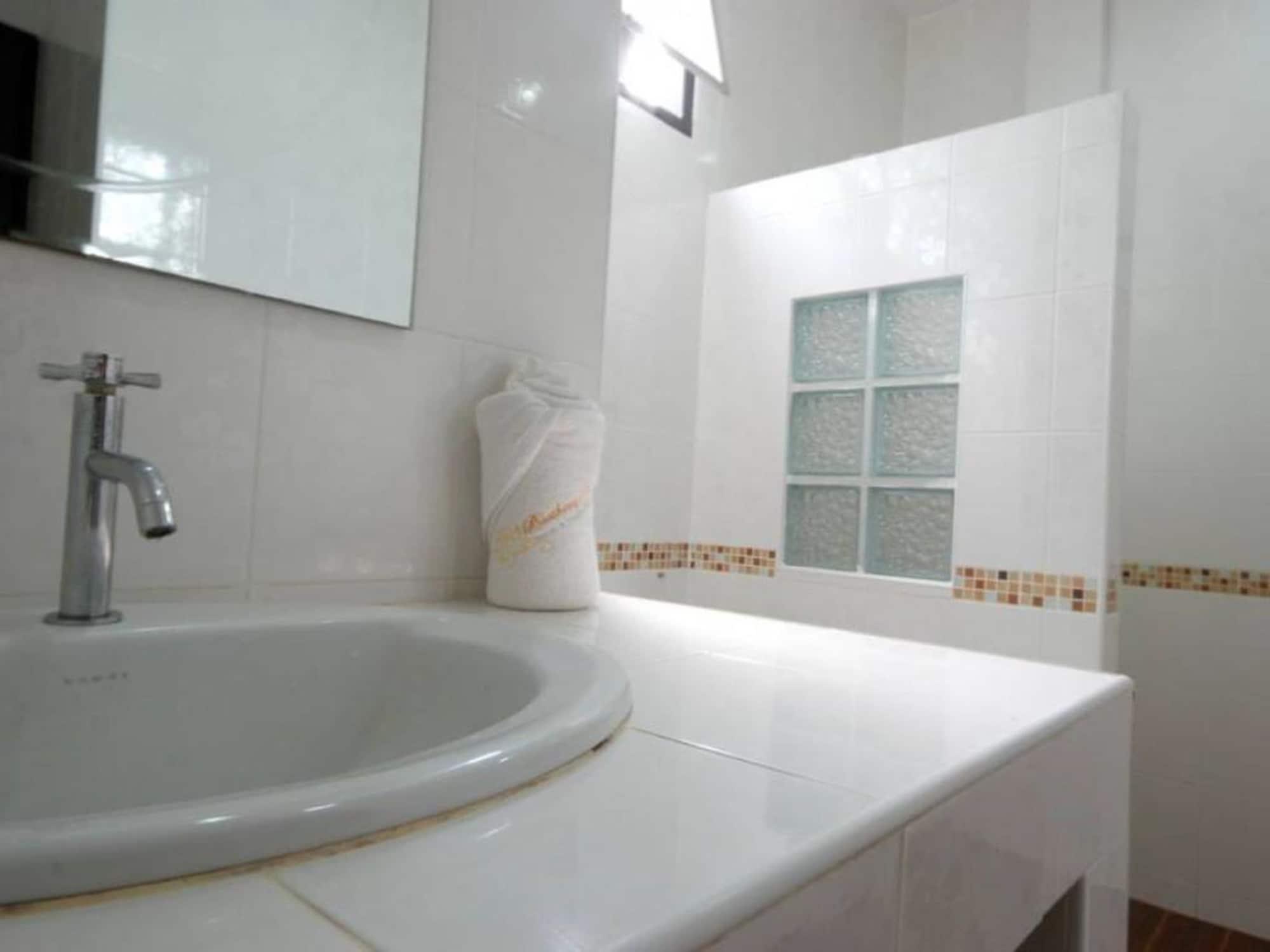 Buathong Place Ламай Бийч Екстериор снимка
